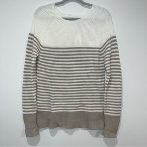 Vineyard vines sweater